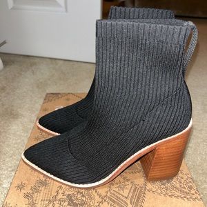 Steve Madden bootie